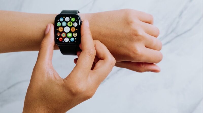 Test Apple Watch SE 2 - czy warto go kupić?